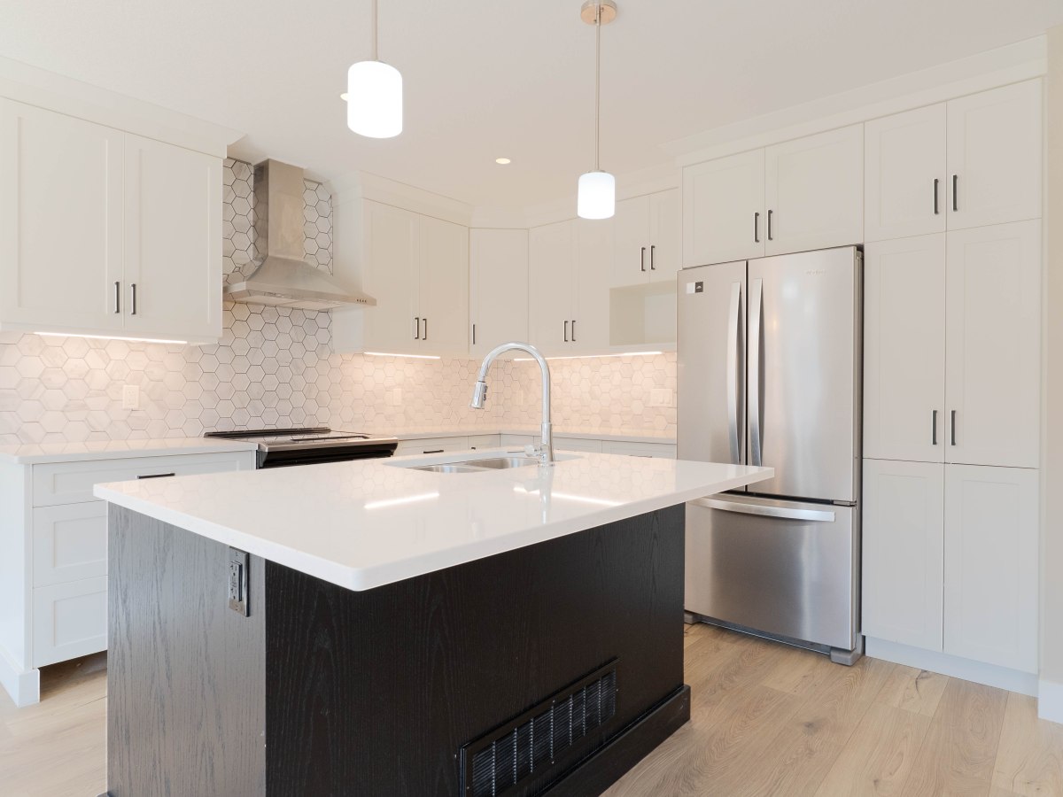 1076 Meadowlark Ridge