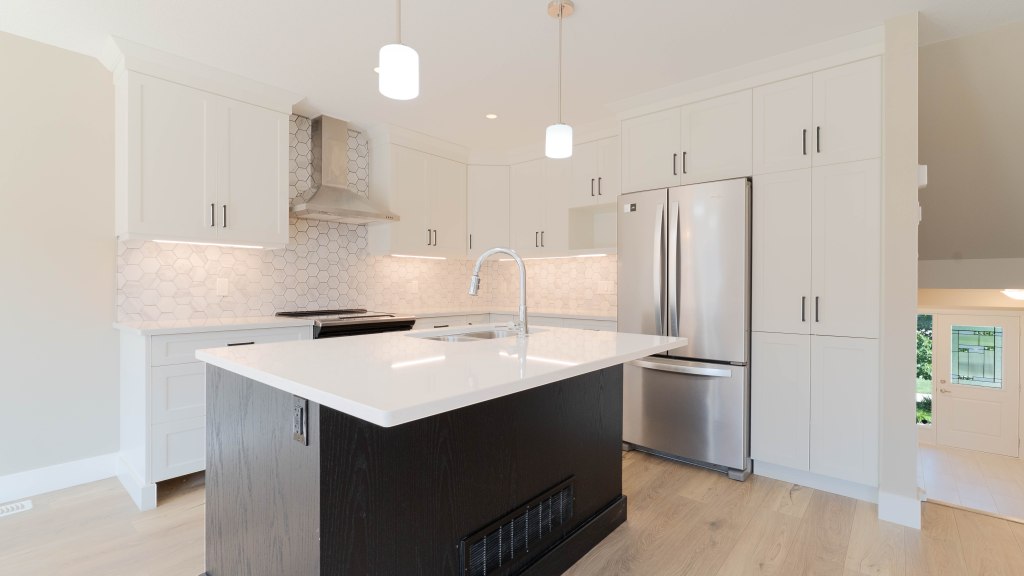 1076 Meadowlark Ridge